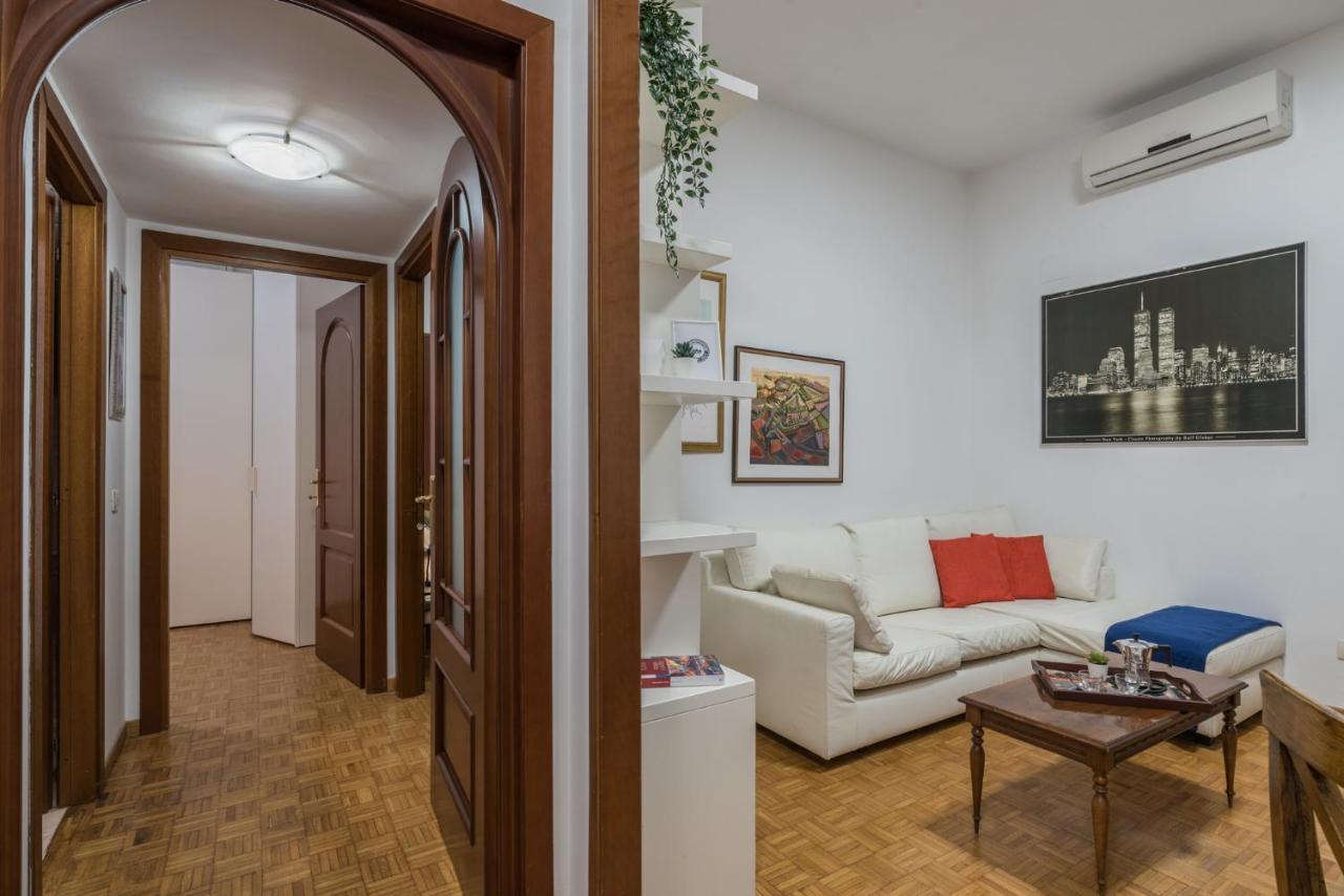 Largo Leopardi Apartamento