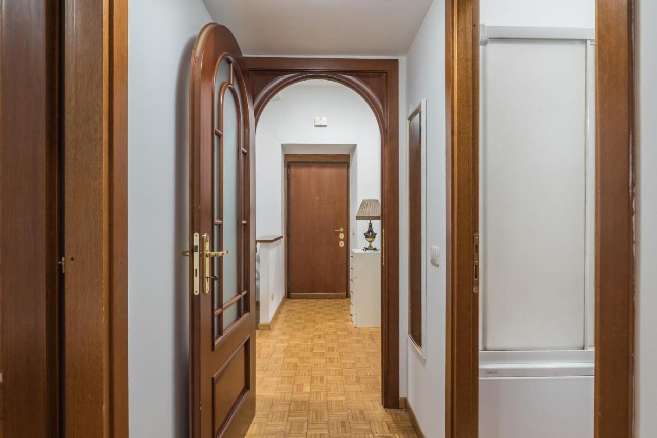 Largo Leopardi Apartamento *